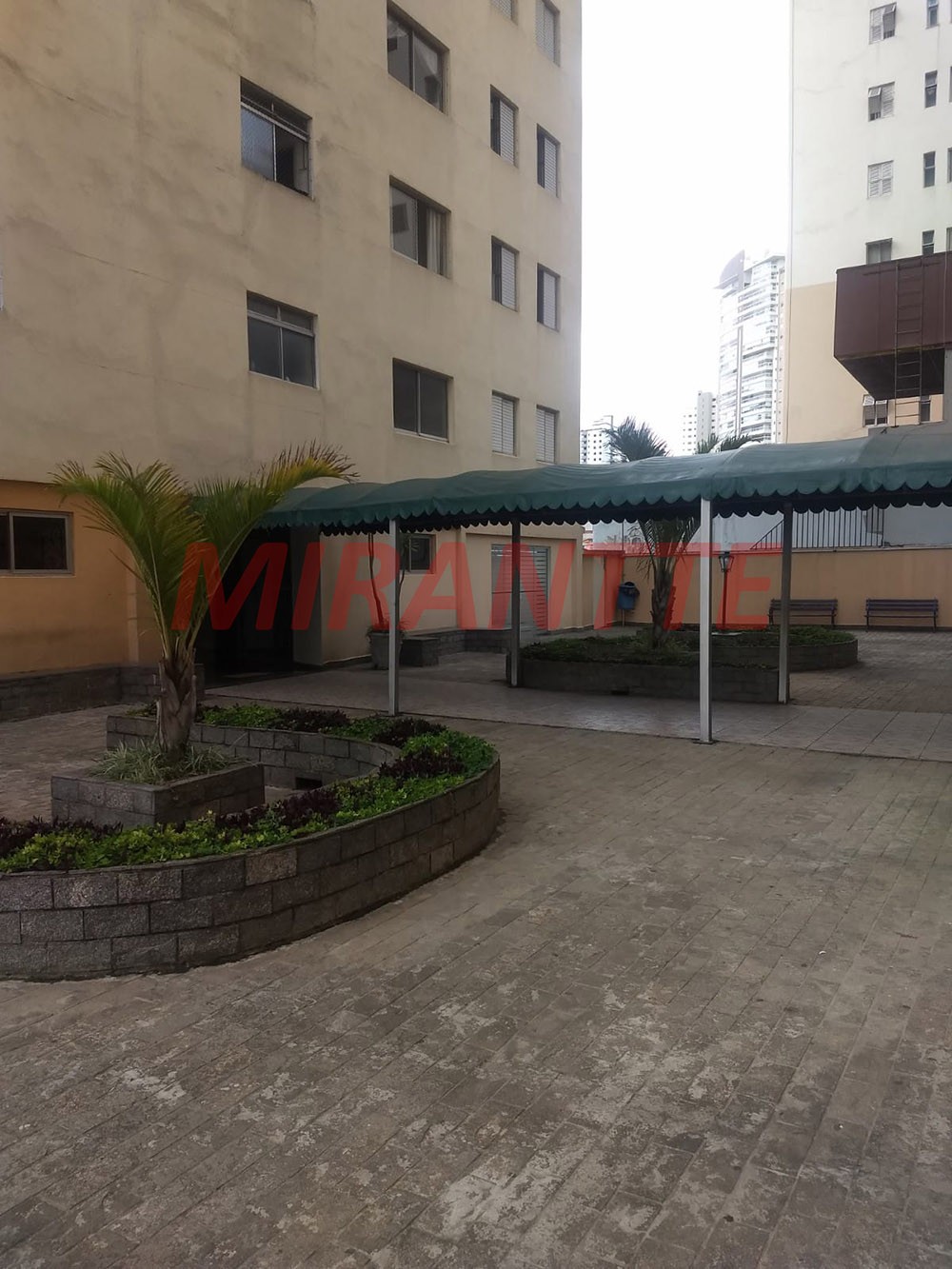 Cobertura de 180m² com 5 quartos em Santana