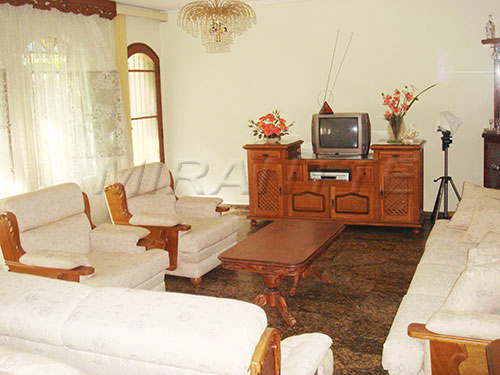 Casa terrea com 4 quartos em Horto Florestal