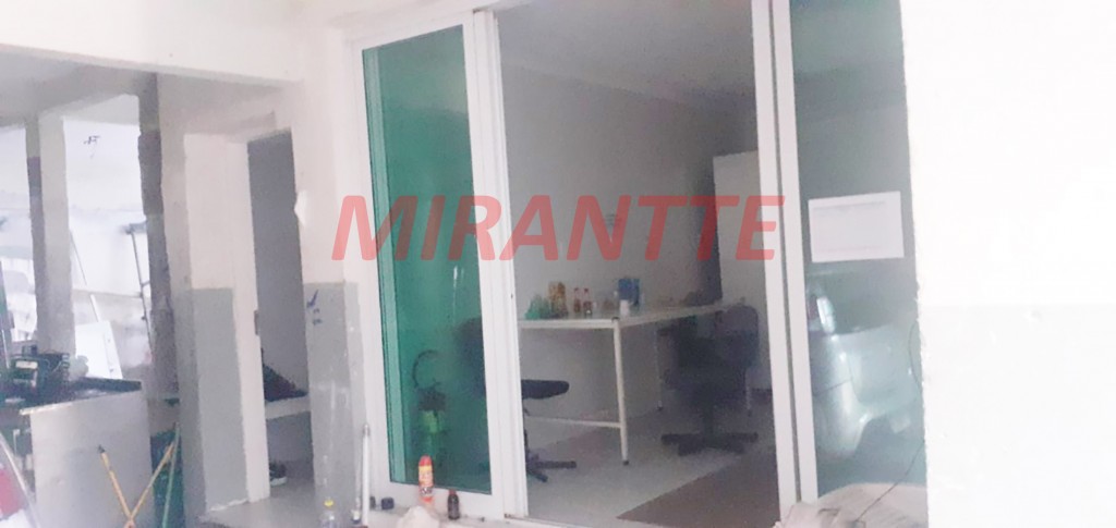 Comercial de 350m² em Santana