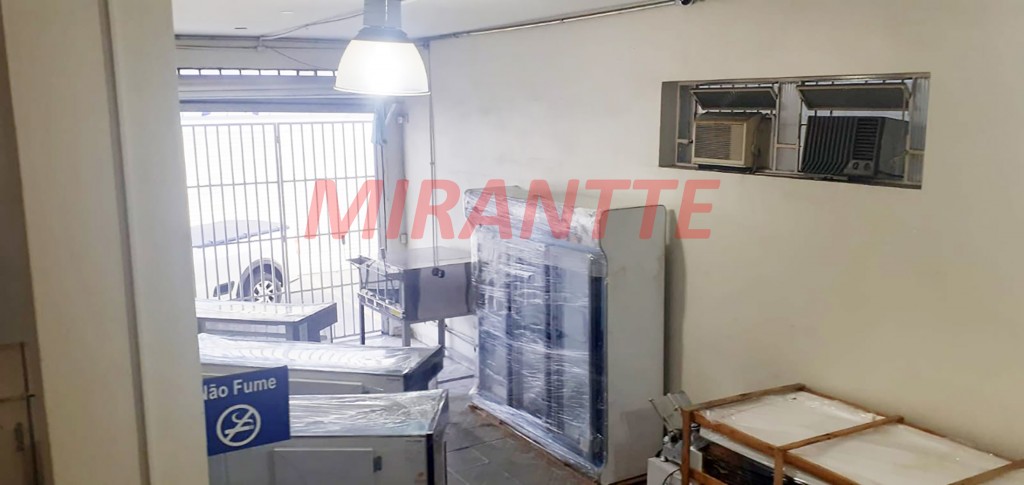Comercial de 350m² em Santana