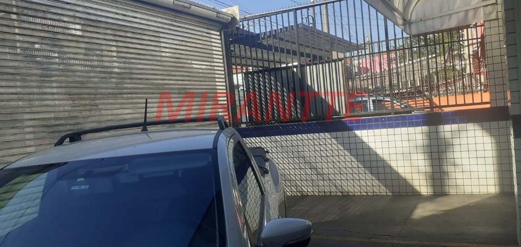 Comercial de 350m² em Santana