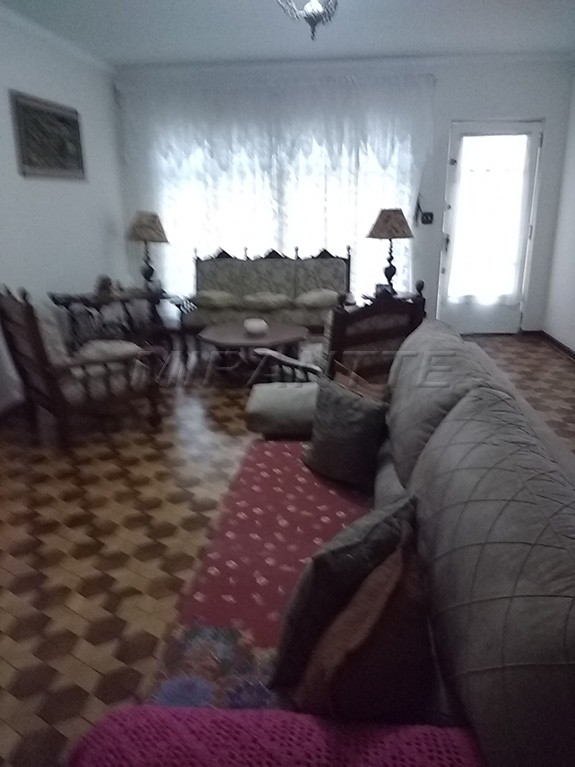 Sobrado de 178m² com 3 quartos em Tremembe