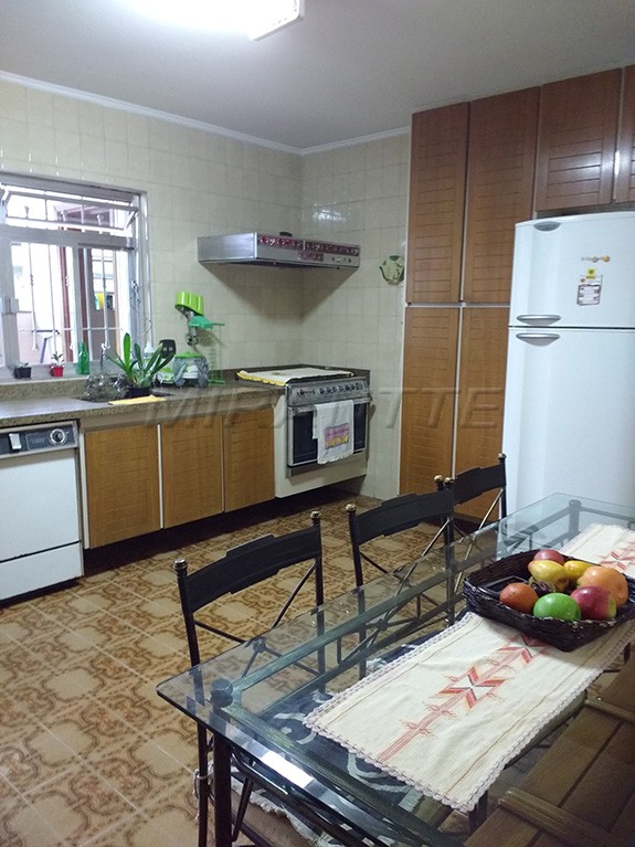 Sobrado de 178m² com 3 quartos em Tremembe