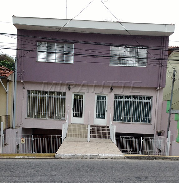 Sobrado de 178m² com 3 quartos em Tremembe