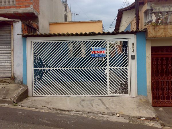 Casa terrea com 3 quartos em Vila Gustavo