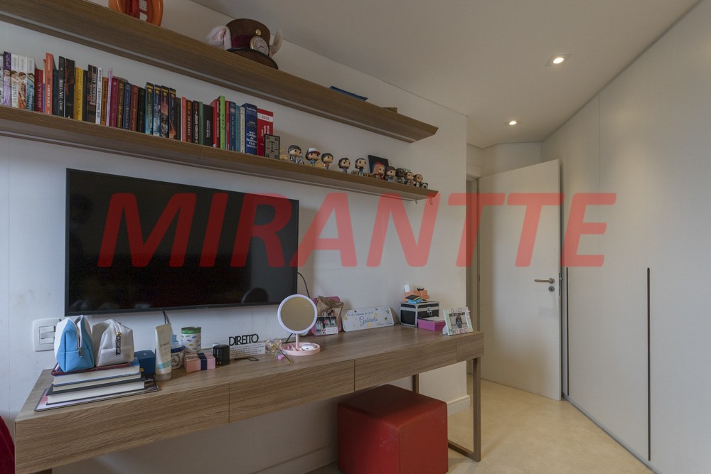 Apartamento com 3 quartos em Santana