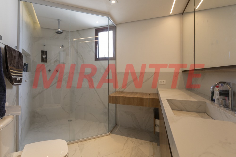 Apartamento com 3 quartos em Santana
