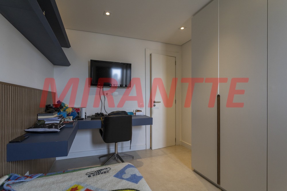 Apartamento com 3 quartos em Santana