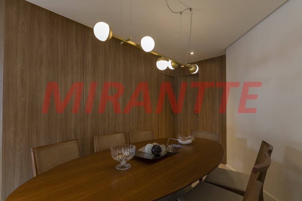 Apartamento com 3 quartos em Santana