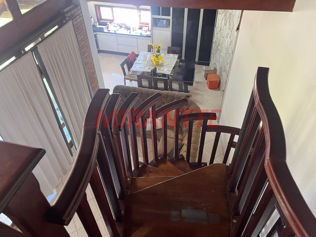 Casa terrea de 250m² com 3 quartos em Serra da Cantareira