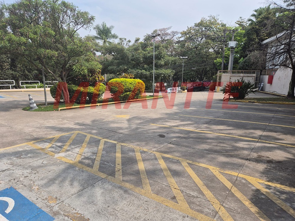 Terreno de 0m² em Casa Verde