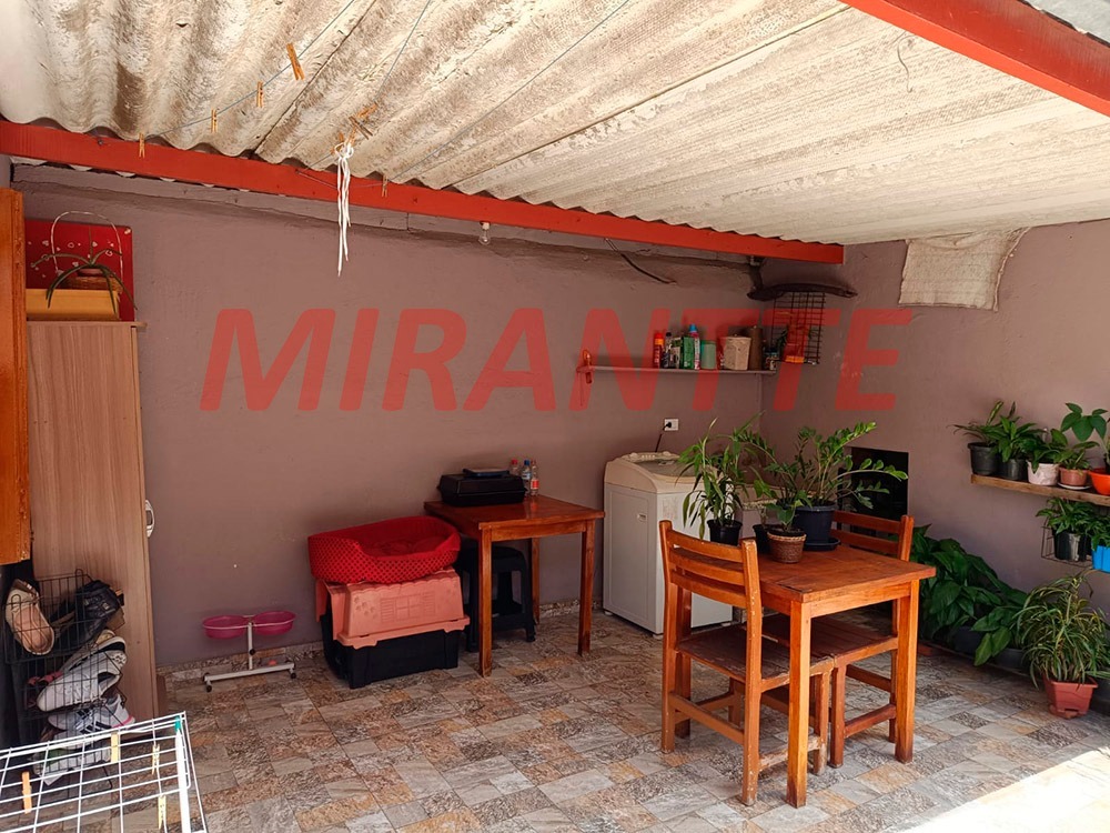 Casa terrea de 100m² com 5 quartos em Vila Nilo