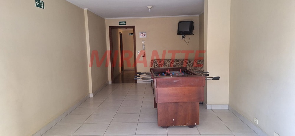 Apartamento de 245m² com 4 quartos em Água Fria