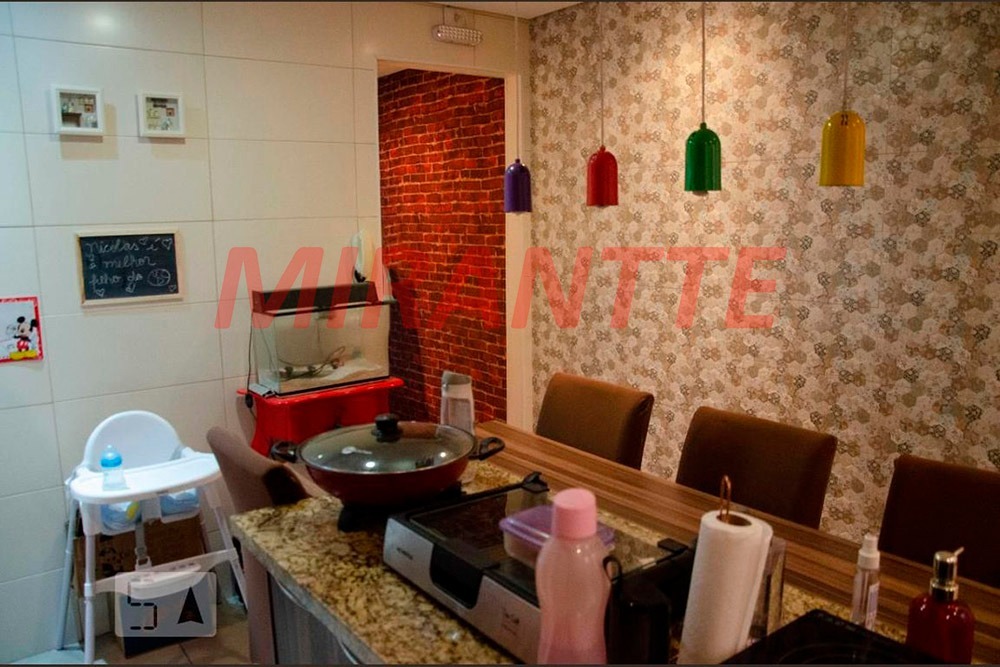 Cond. fechado de 0.9m² com 2 quartos em Vila Mazzei