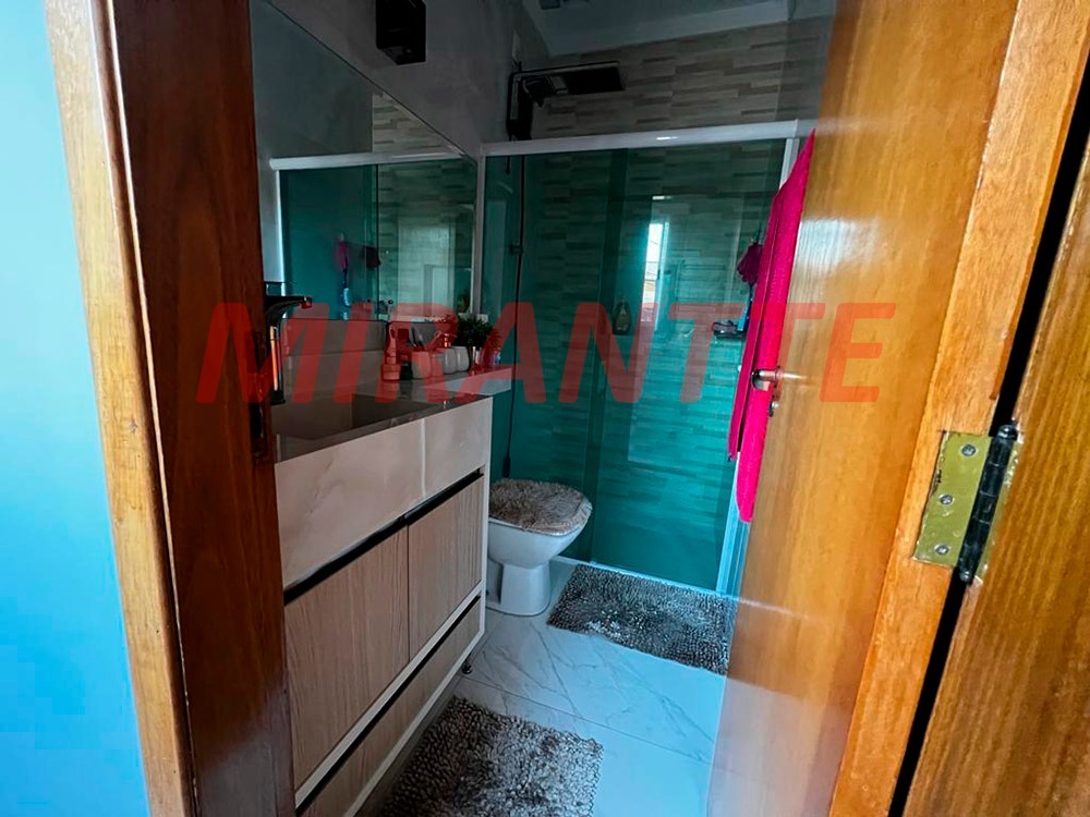 Cond. fechado de 90m² com 2 quartos em Vila Mazzei