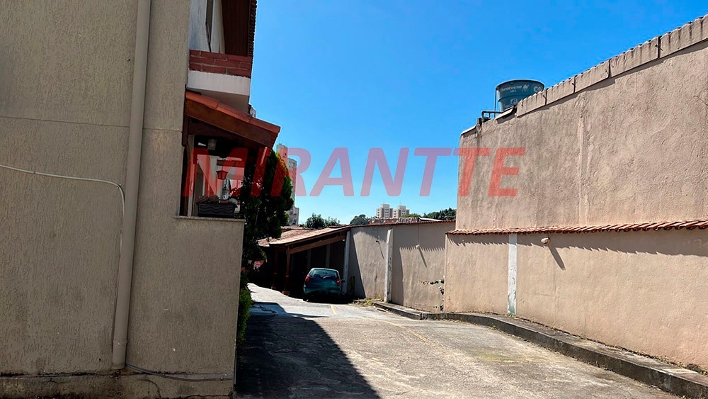Cond. fechado de 90m² com 2 quartos em Vila Mazzei