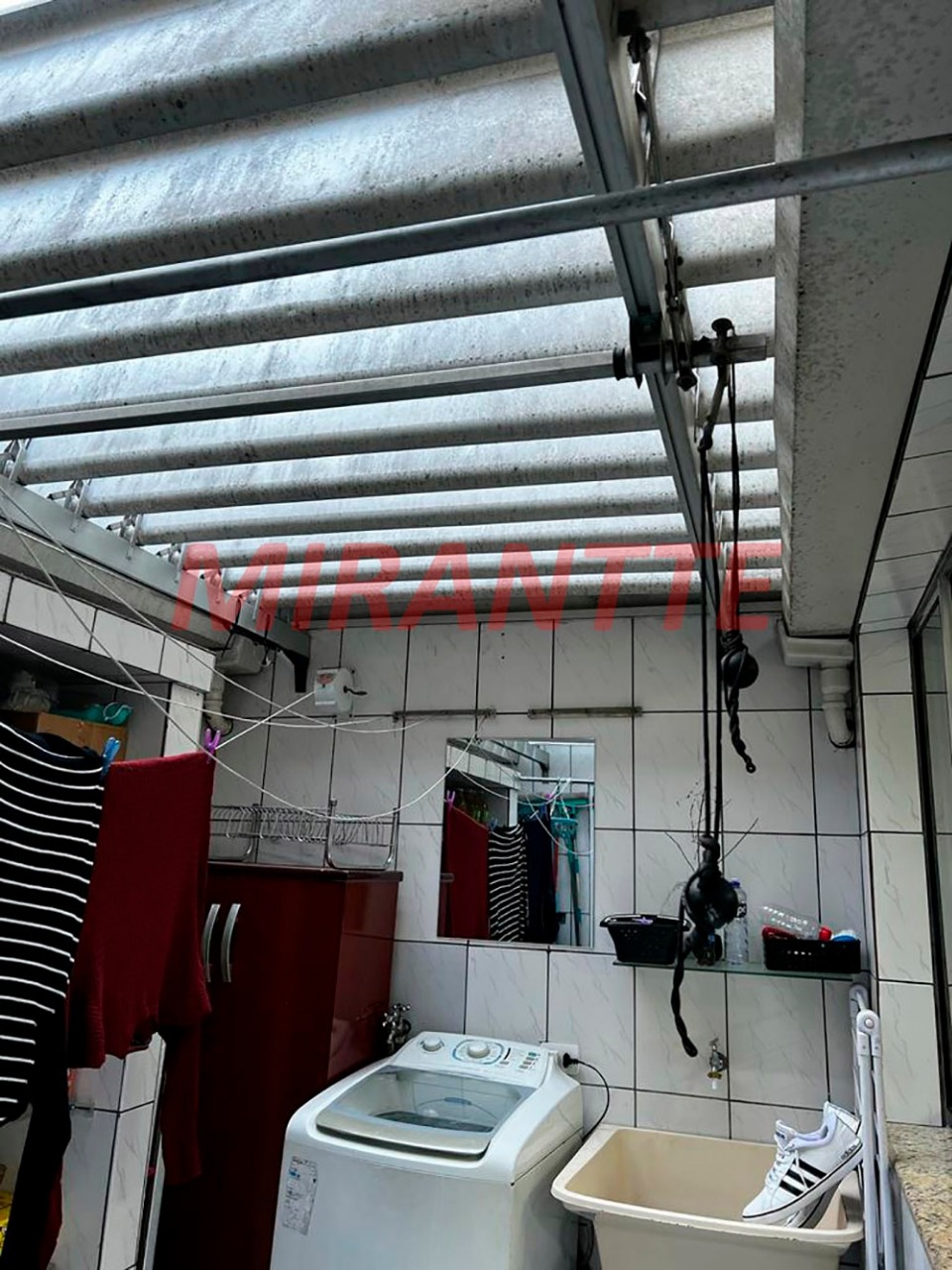 Cond. fechado de 90m² com 2 quartos em Vila Mazzei