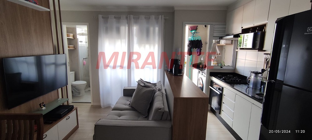 Apartamento de 41m² com 2 quartos em Vila Rosaria