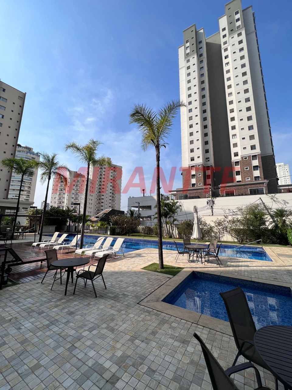 Apartamento de 140m² com 3 quartos em Santa Teresinha