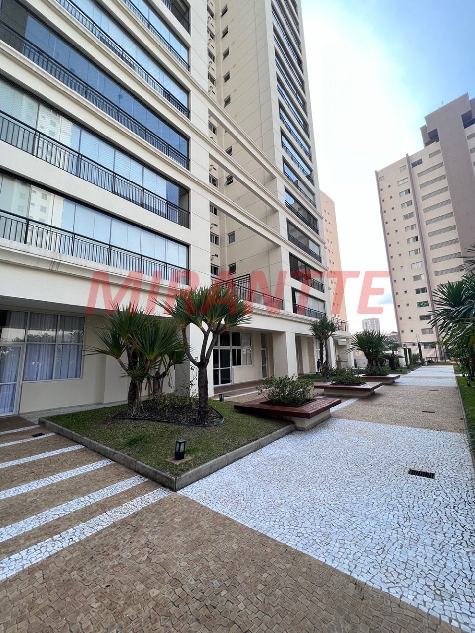 Apartamento de 140m² com 3 quartos em Santa Teresinha