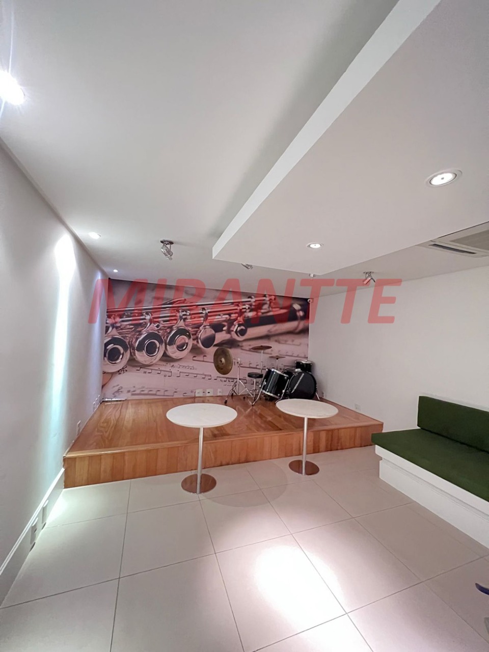 Apartamento de 140m² com 3 quartos em Santa Teresinha