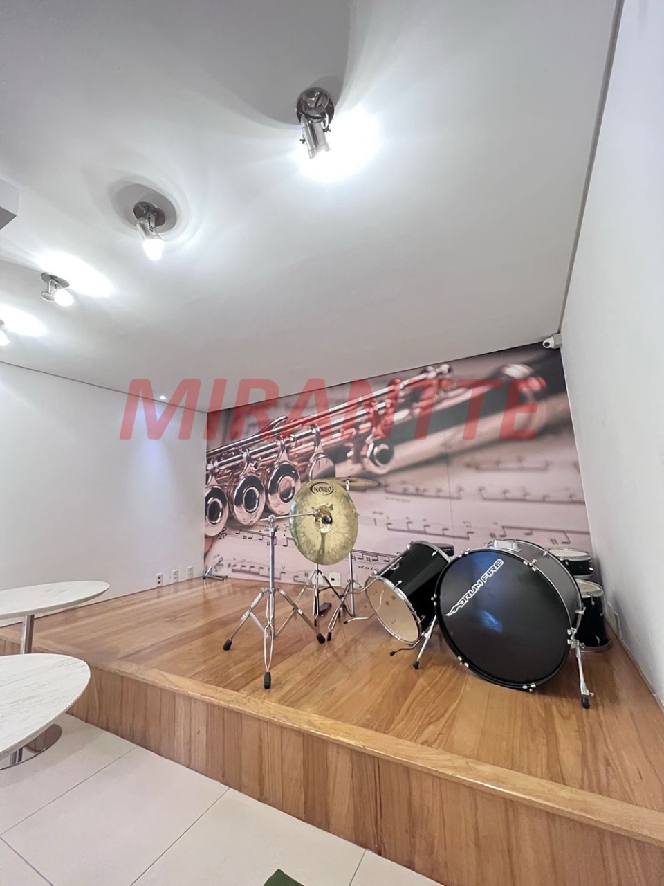 Apartamento de 140m² com 3 quartos em Santa Teresinha