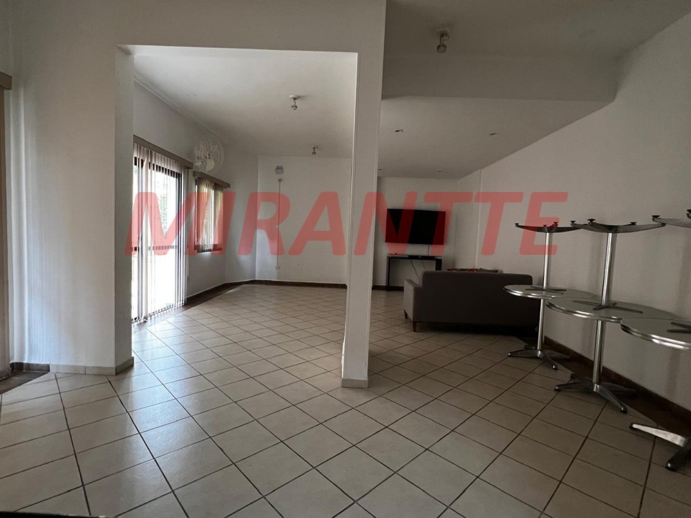 Apartamento de 140m² com 3 quartos em Santa Teresinha