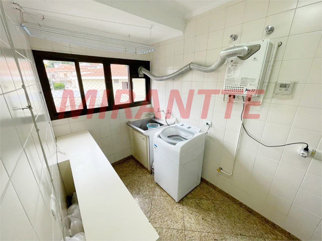 Apartamento de 190m² com 3 quartos em Vila Ester