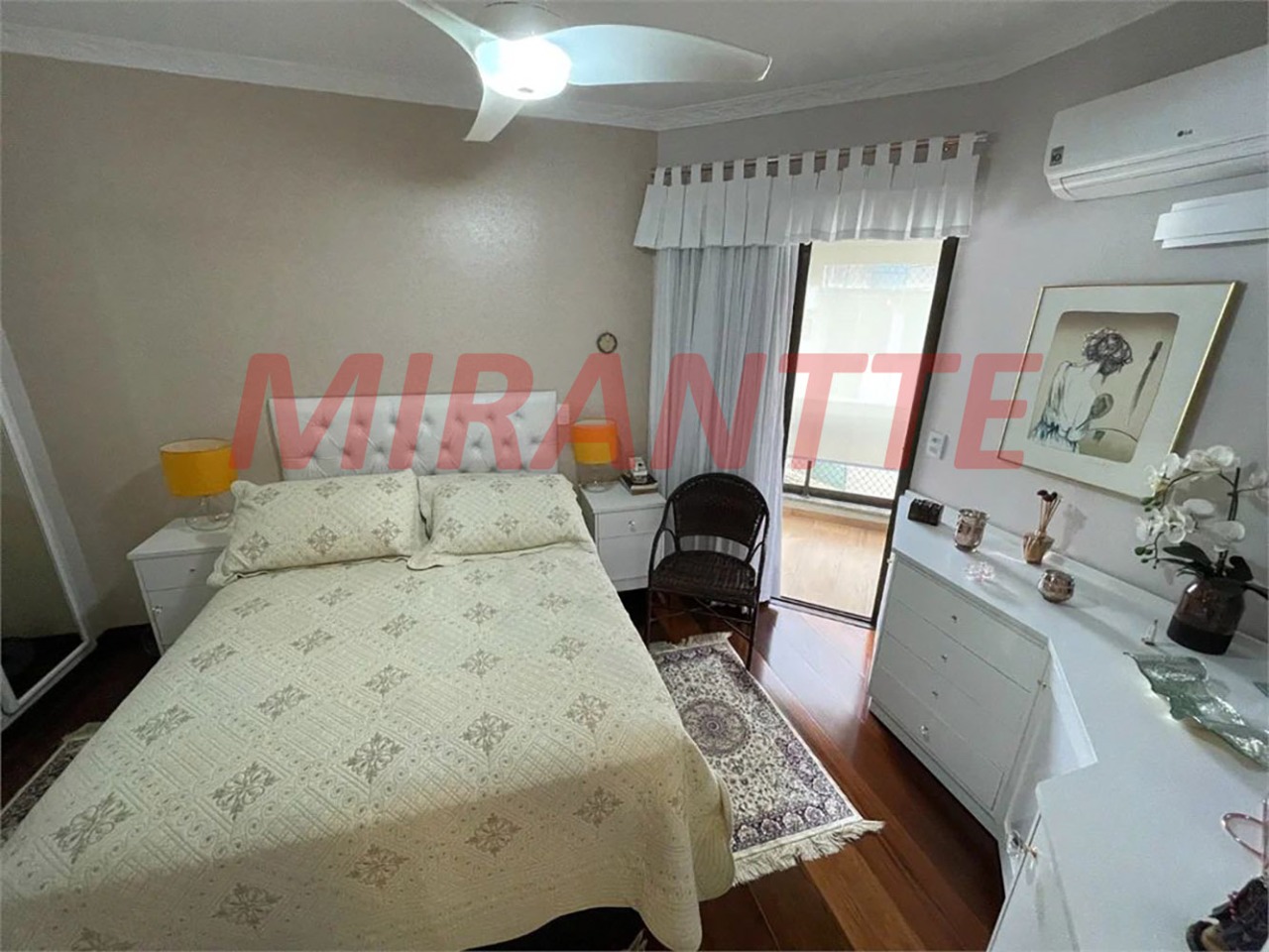 Apartamento de 190m² com 3 quartos em Vila Ester