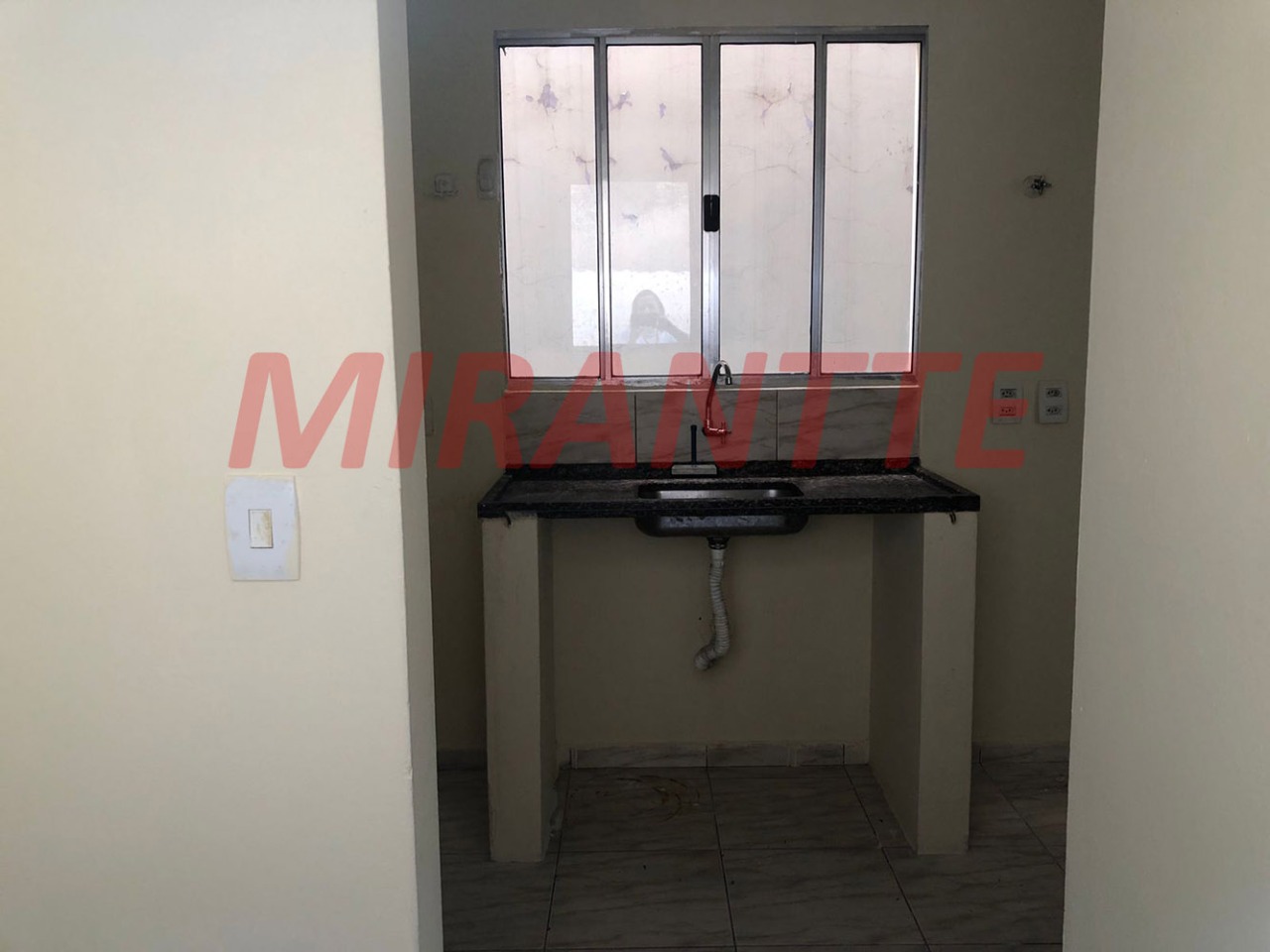 Cond. fechado de 126m² com 8 quartos em Imirim