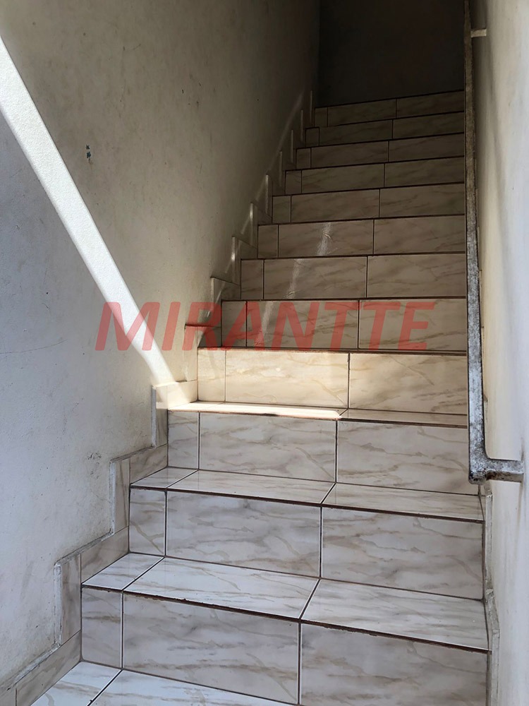 Cond. fechado de 126m² com 8 quartos em Imirim