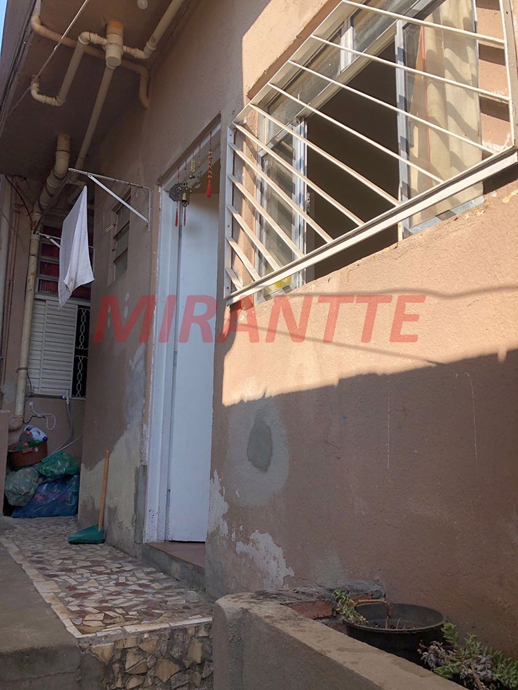 Cond. fechado de 126m² com 8 quartos em Imirim