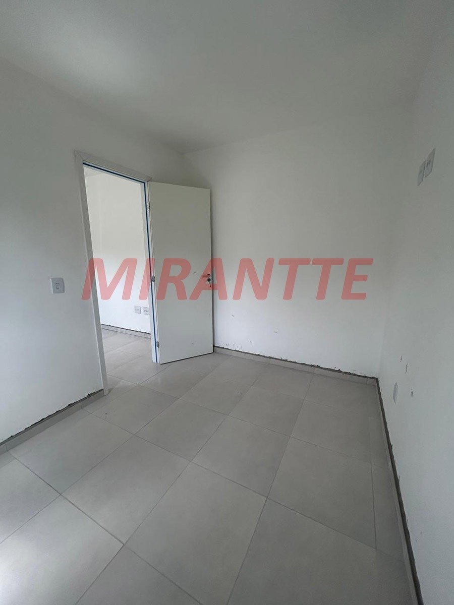 Apartamento de 35.05m² com 2 quartos em Vila Aurora (Zona Norte)