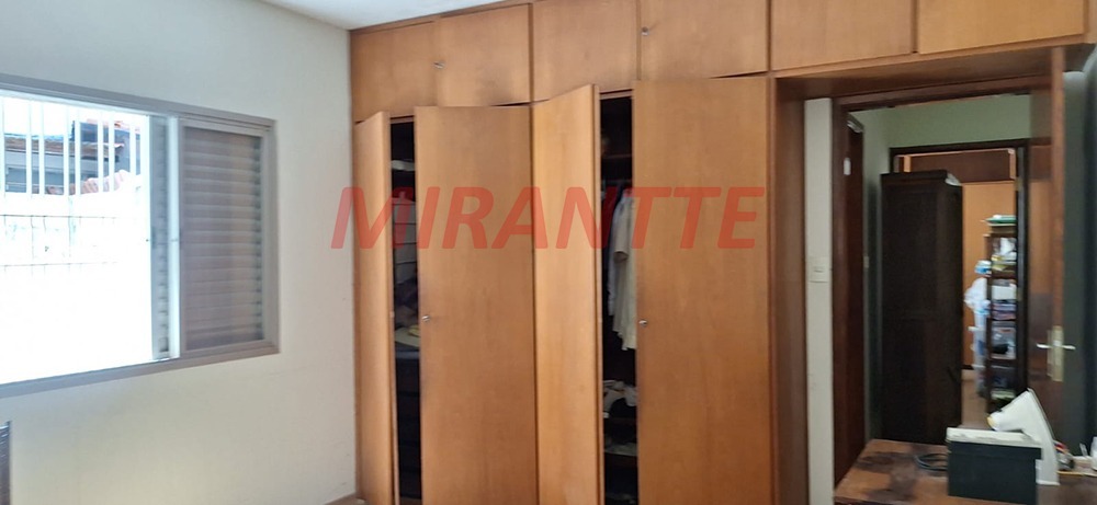 Sobrado de 239m² com 3 quartos em Jardim Bibi