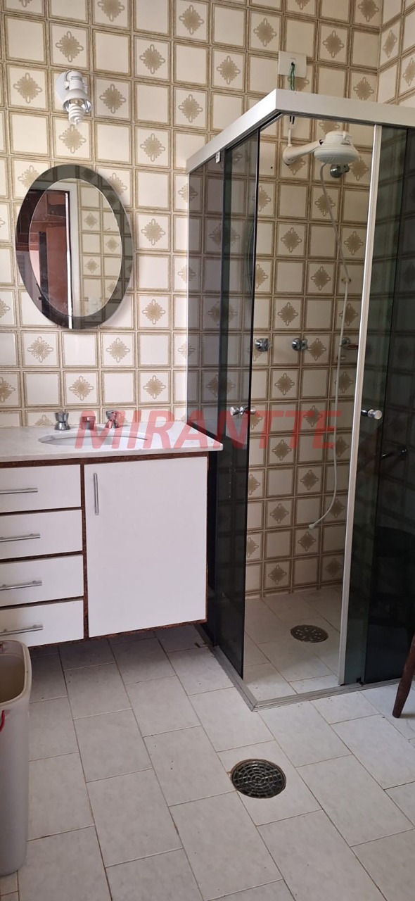 Sobrado de 239m² com 3 quartos em Jardim Bibi