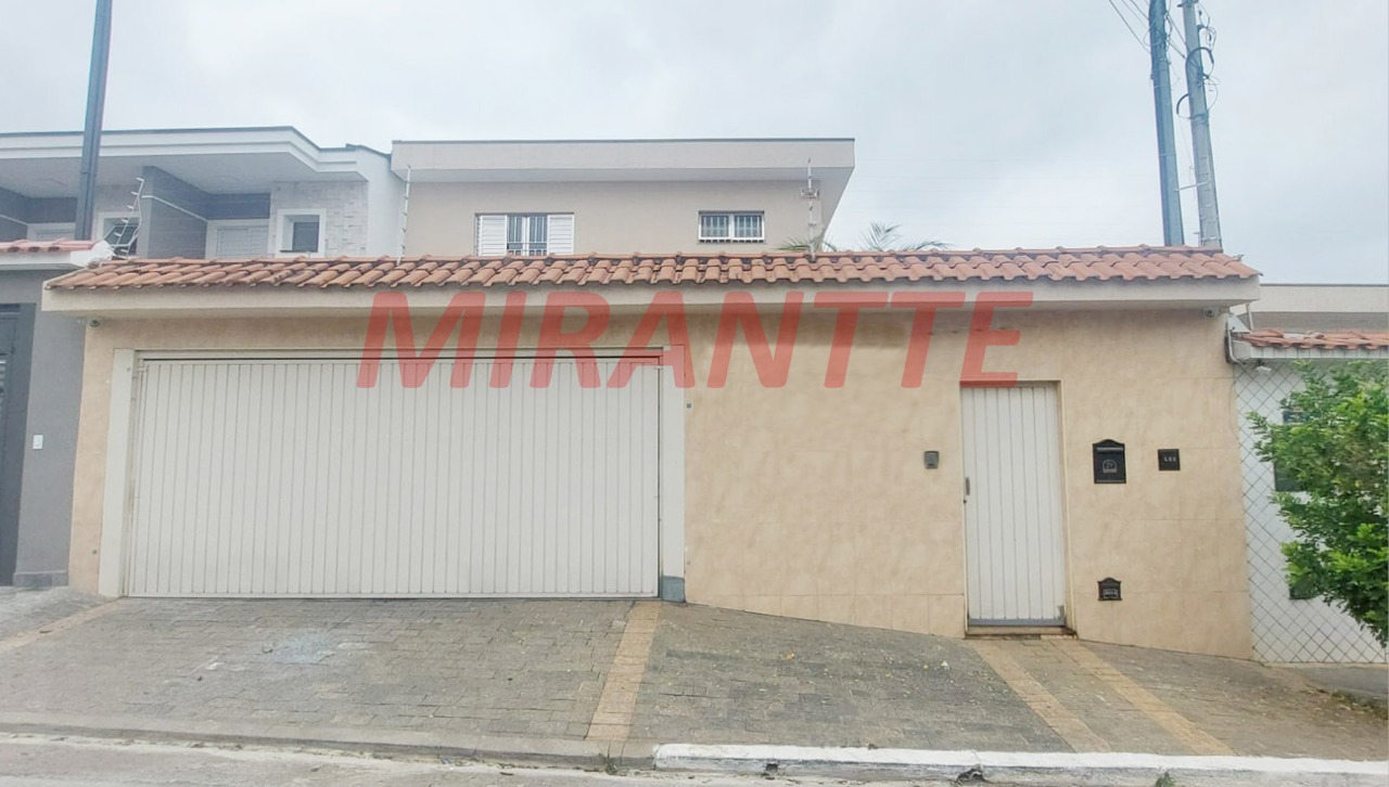 Sobrado de 315m² com 4 quartos em Vila Maria Alta