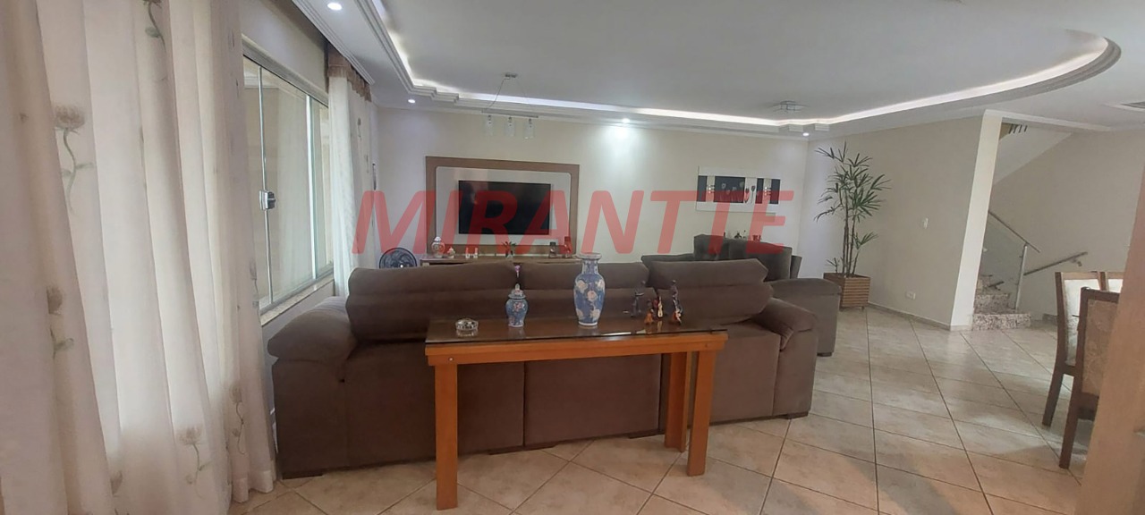 Sobrado de 315m² com 4 quartos em Vila Maria Alta