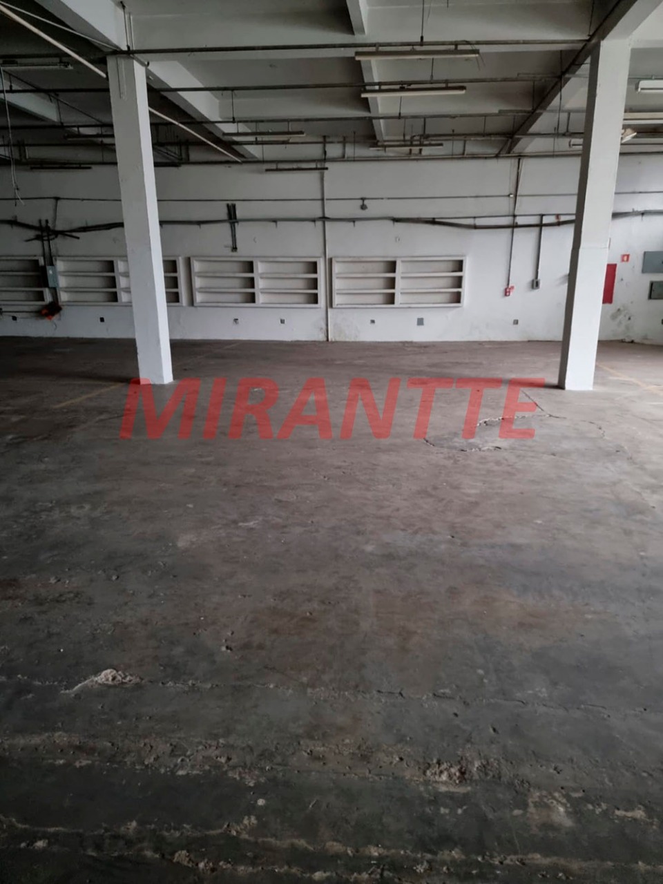 Comercial de 2390m² em Jabaquara
