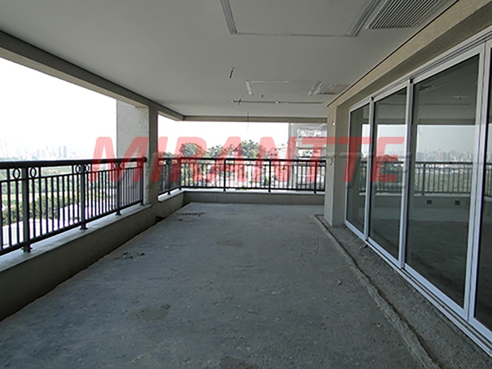 Apartamento de 297m² com 4 quartos em Vila Ester