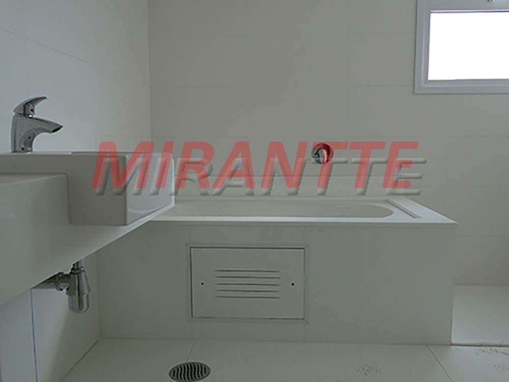Apartamento de 297m² com 4 quartos em Vila Ester