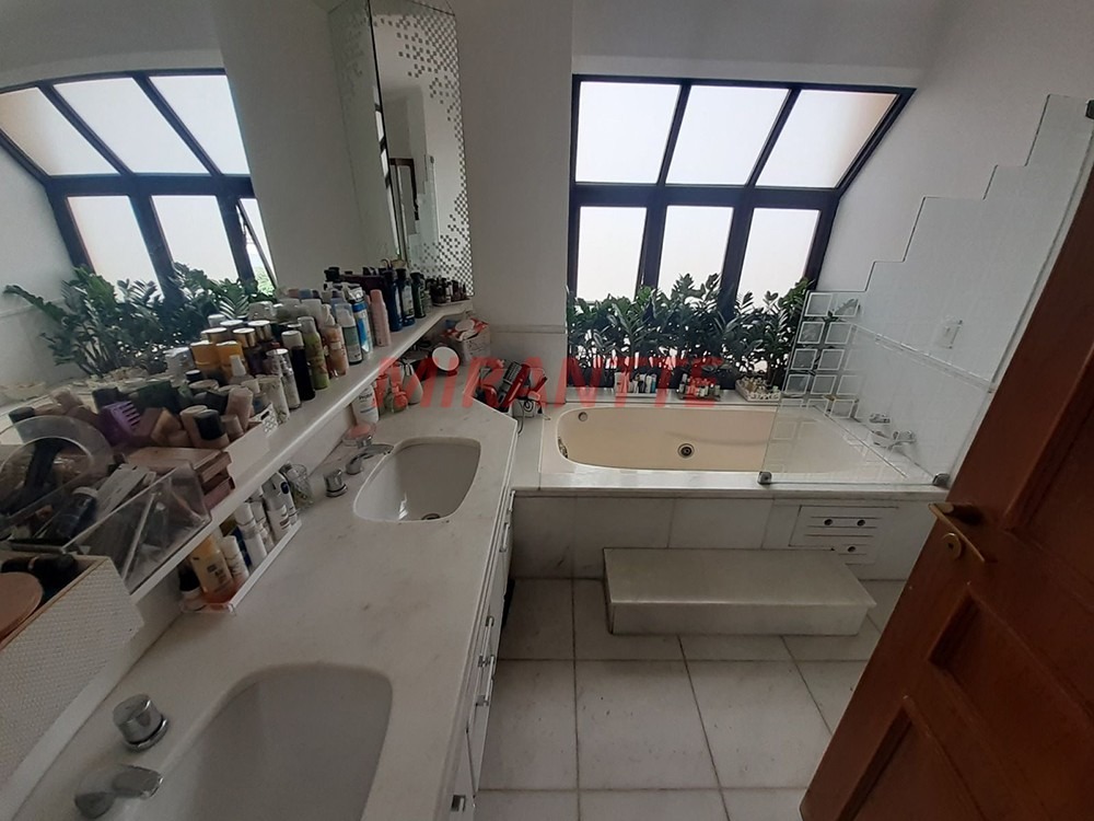 Apartamento de 274m² com 4 quartos em Santana