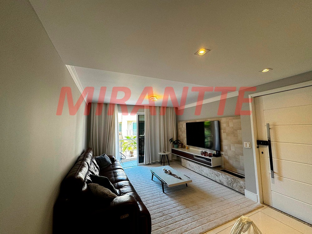 Cond. fechado de 334.5m² com 3 quartos em Tremembe