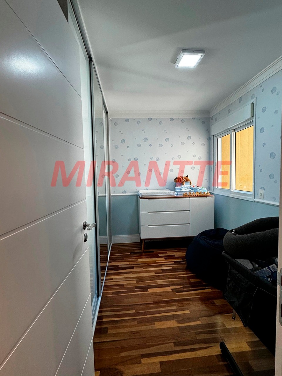 Cond. fechado de 334.5m² com 3 quartos em Tremembe