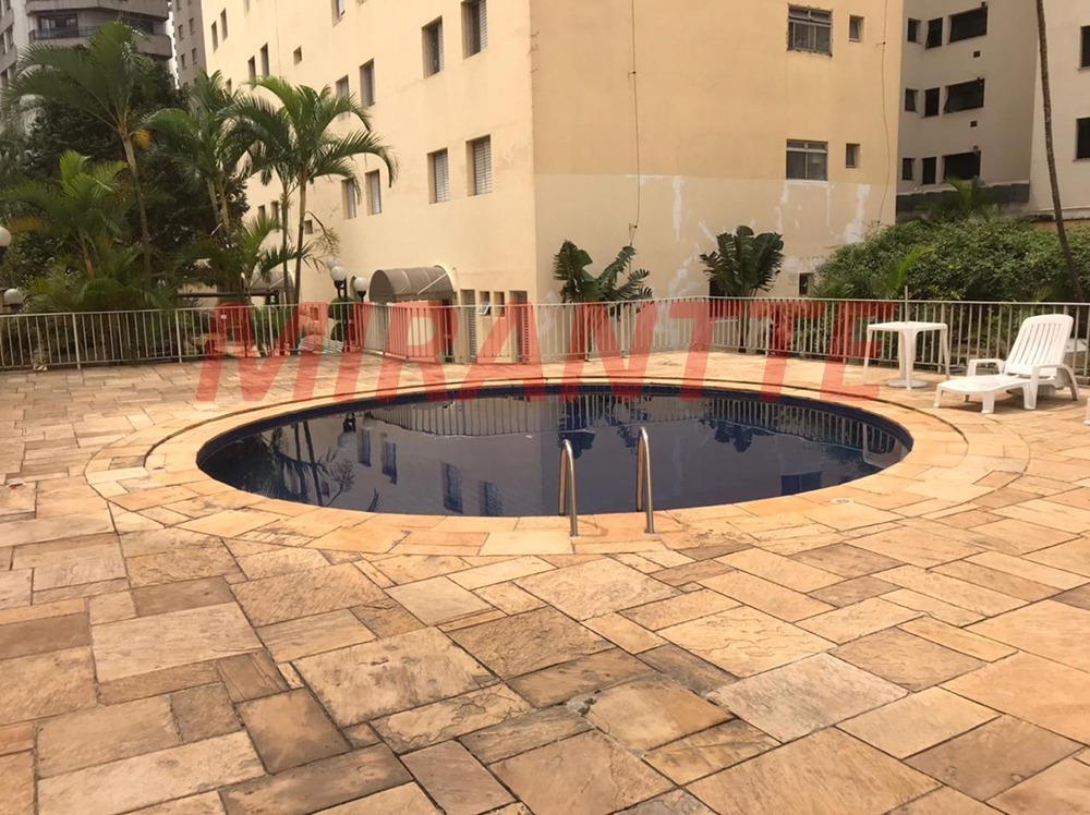 Apartamento de 63m² com 2 quartos em Santa Teresinha