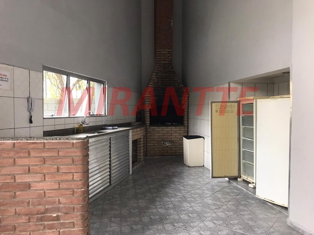 Apartamento de 63m² com 2 quartos em Santa Teresinha