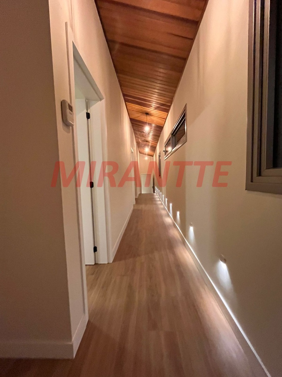 Cond. fechado de 363m² com 4 quartos em ALPHAVILLE