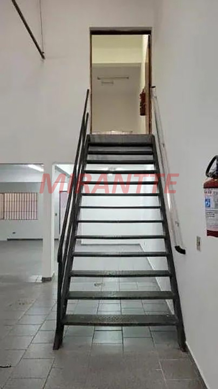 Comercial de 490m² em Saúde