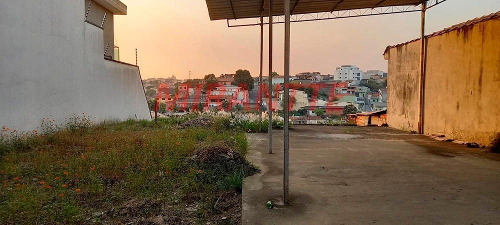 Terreno de m² em Limão