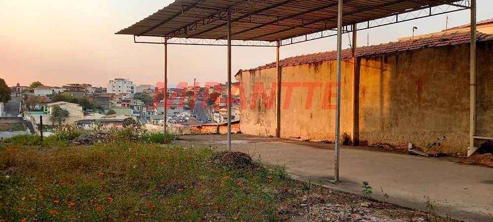Terreno de m² em Limão