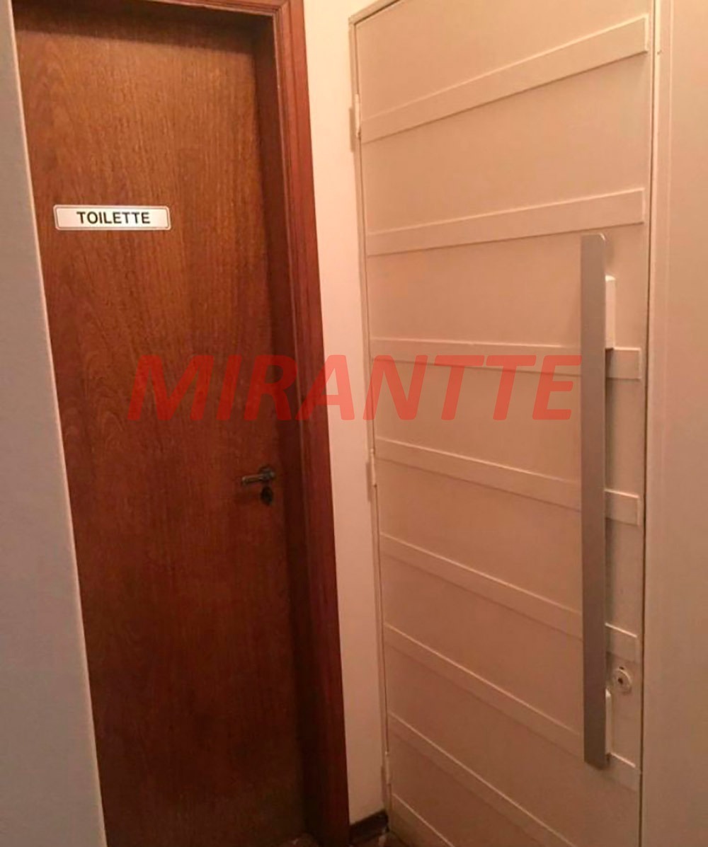 Conjunto comercial de 105m² em Santa Teresinha